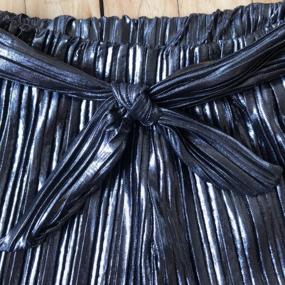 Zara Metallic Silver Culottes *3 for $30* - Picture 5 of 8